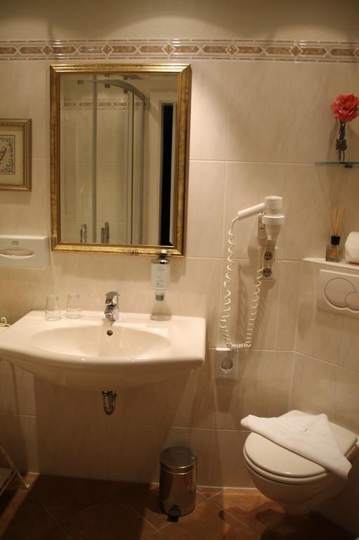 Double Room,109742283:JPEG